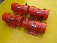 YZS振動電機(jī):激振能力強(qiáng)，拆卸方便。